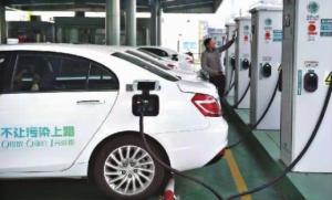 推進(jìn)光伏扶貧 擬新建2000個(gè)村級(jí)電站