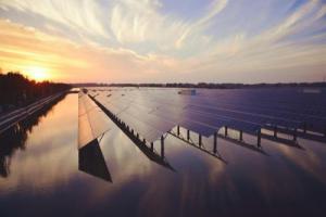 江蘇最大水面光伏項(xiàng)目啟動(dòng)建設(shè)預(yù)計(jì)投資150億元