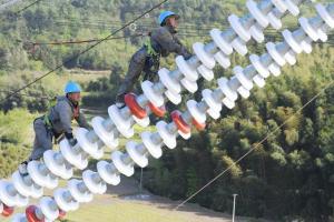 “世界第一”特高壓線路安徽段加緊建設