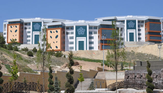 Necmettin Erbakan大學(xué)建立太陽能發(fā)電廠