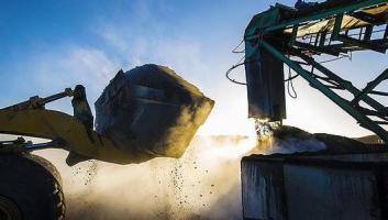 煤電上下游企業(yè)促長協(xié)，現(xiàn)貨煤價(jià)降綠色區(qū)間