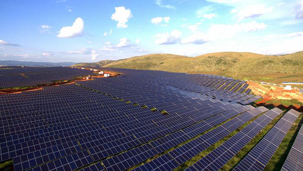 光伏組件巨頭天合光能謀變：完成最大海外并購?fù)浦悄芄夥到y(tǒng)