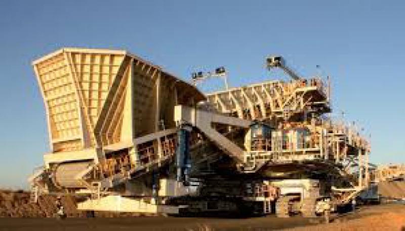 住房和城鄉(xiāng)建設(shè)部批準西安設(shè)計公司主編的《煤炭工業(yè)露天礦礦山運輸工程設(shè)計標準》為國家標準