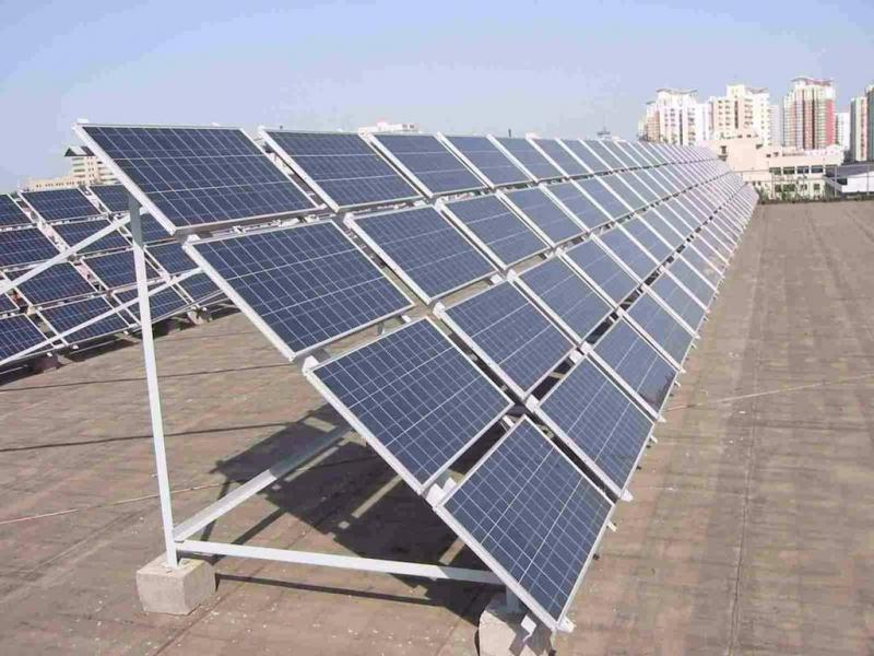 新加坡在學(xué)校安裝太陽能電池板