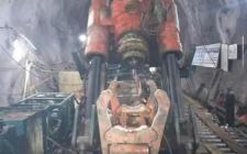 豐寧抽水蓄能電站3號(hào)下斜井導(dǎo)井貫通