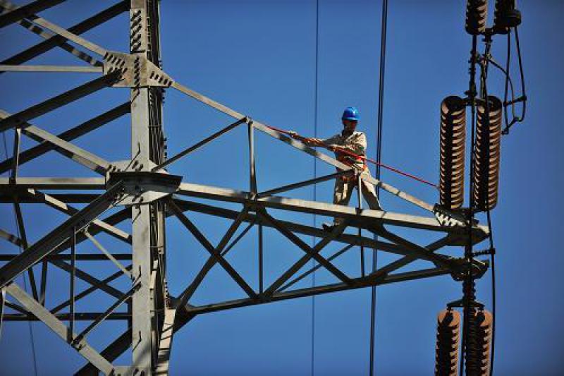 天津清理規(guī)范電網(wǎng)和轉(zhuǎn)供電環(huán)節(jié)收費(fèi)：電網(wǎng)企業(yè)要對(duì)具備條件的電力用戶盡快實(shí)現(xiàn)直接供電