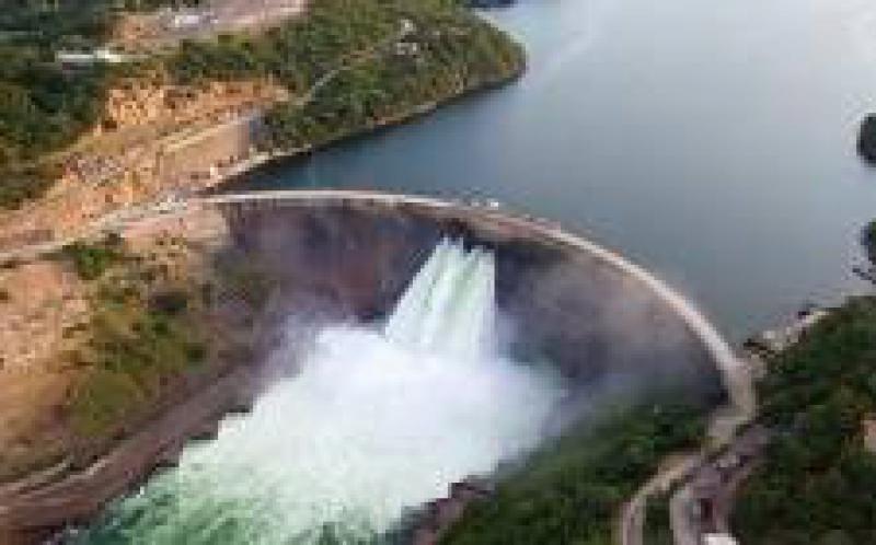 津巴布韋預(yù)計(jì)將在本月底將卡里巴電站的所有8臺(tái)發(fā)電機(jī)送入國(guó)家電網(wǎng)