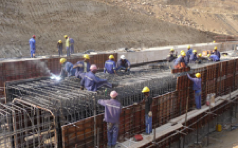 贊比亞下凱富峽水電站引水系統(tǒng)首倉(cāng)混凝土開始澆筑