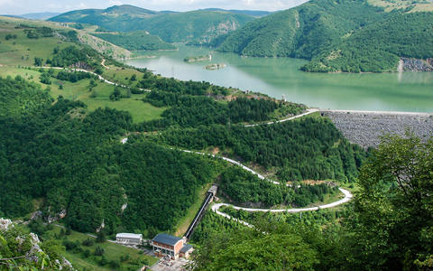 塞爾維亞所有EPS的燃煤電廠都必須符合歐盟環(huán)保標(biāo)準(zhǔn)