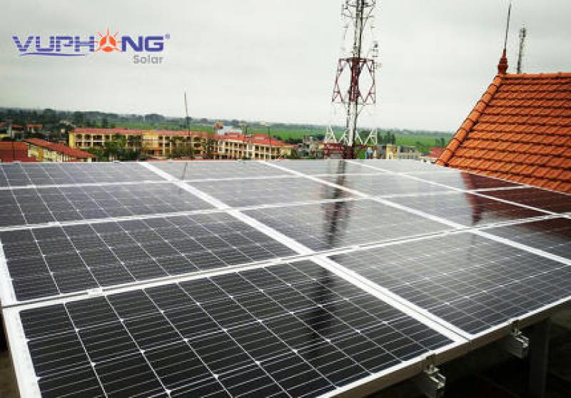 使用太陽(yáng)能電池板節(jié)省家庭能源消耗