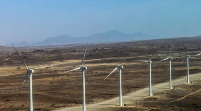 圖爾卡納湖風(fēng)電場(chǎng)連接到電網(wǎng)