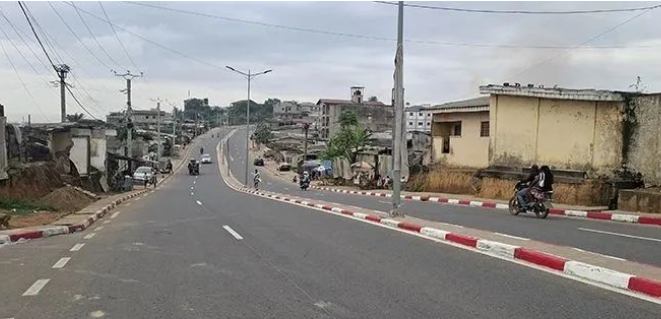 中國(guó)電建喀麥隆杜阿拉市政道路項(xiàng)目順利通過臨時(shí)驗(yàn)收