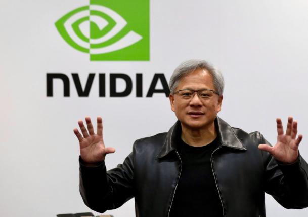英偉達(dá)市值一度突破4萬(wàn)億美元，黃仁勛身價(jià)超過(guò)1400億美元