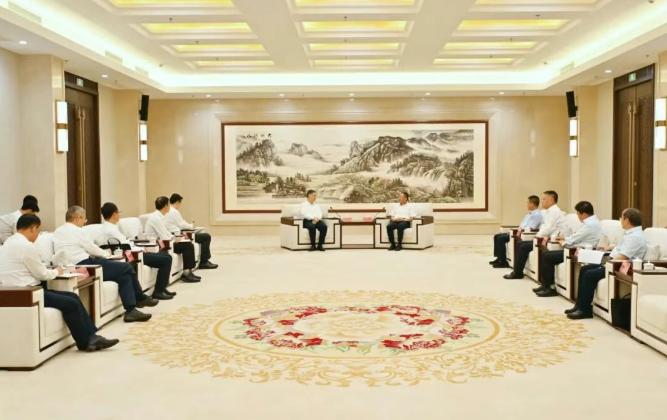 中國(guó)華能董事長(zhǎng)拜會(huì)內(nèi)蒙古自治區(qū)黨委書(shū)記