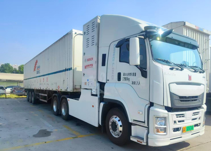 中國漢宜高速氫能走廊吸引10家車企氫能重卡上路運(yùn)營