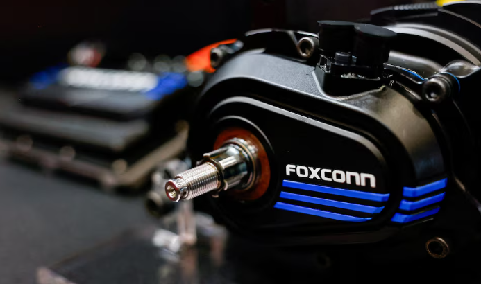 富士康計(jì)劃年投30億美元發(fā)展人工智能，預(yù)計(jì)電動汽車市場將整合