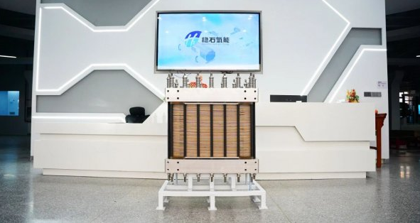 穩(wěn)石氫能AEM制氫設(shè)備入選深圳市重大技術(shù)裝備目錄
