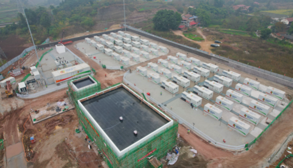 內(nèi)江經(jīng)開區(qū)100兆瓦/200兆瓦時釩鋰儲能電站并網(wǎng)投運(yùn)