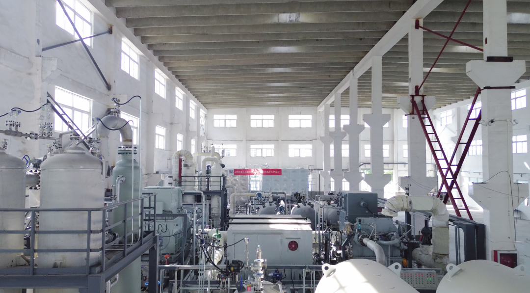 世界首套兆瓦級全液態(tài)二氧化碳儲能機(jī)組投運(yùn)