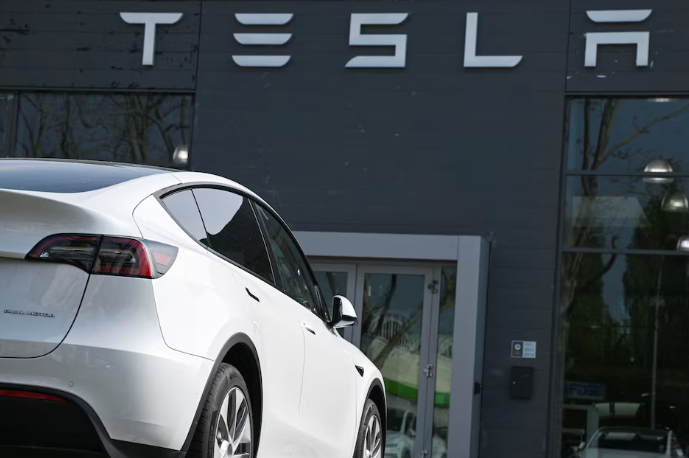 特斯拉德國(guó)12月電動(dòng)汽車銷量同比下滑近半