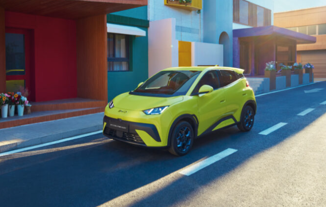 加拿大與中國(guó)達(dá)成協(xié)議允許以特定關(guān)稅進(jìn)口中國(guó)電動(dòng)汽車