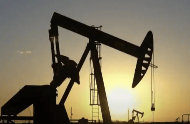 霍爾木茲海峽運(yùn)輸受阻，國際油價(jià)大幅上漲