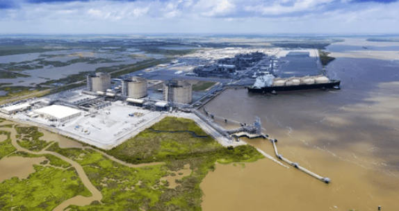 美國路易斯安那州卡梅倫液化天然氣工廠短暫停產(chǎn)后恢復(fù)運(yùn)營