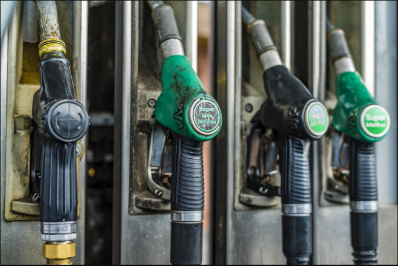 今晚油價(jià)上調(diào) 國(guó)家發(fā)展改革委對(duì)成品油價(jià)格臨時(shí)調(diào)控