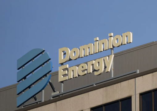 美國(guó)最大海上風(fēng)電場(chǎng)首次發(fā)電