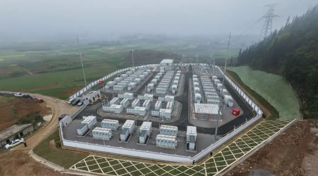 國內(nèi)最大單體構(gòu)網(wǎng)型級聯(lián)高壓儲能系統(tǒng)落地新疆