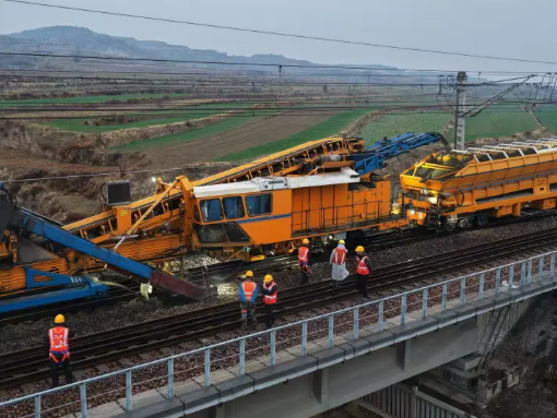 我國(guó)重要能源通道瓦日鐵路完成春季集中修施工
